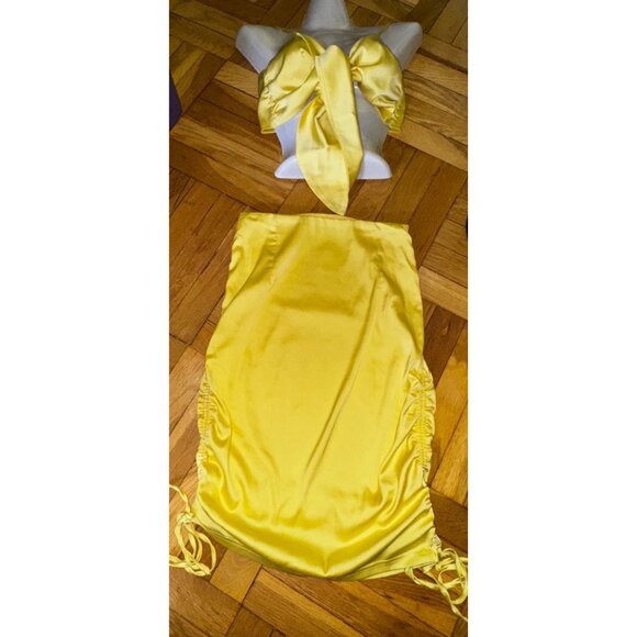Yellow Satin Tie Bandeau & Ruched Mini Skirt Set XL Fashion Nova Sexy Pinup Club - Picture 2 of 11
